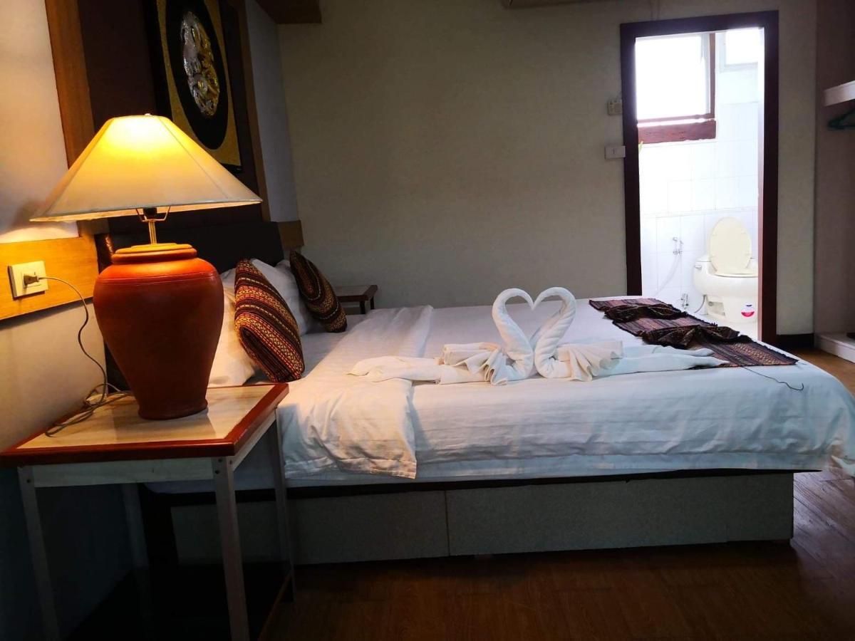 Suanhom Resort San Sai Ngoại thất bức ảnh