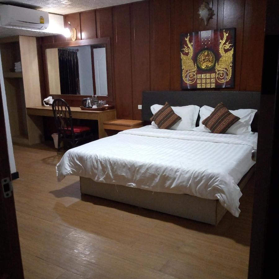 Suanhom Resort San Sai Ngoại thất bức ảnh