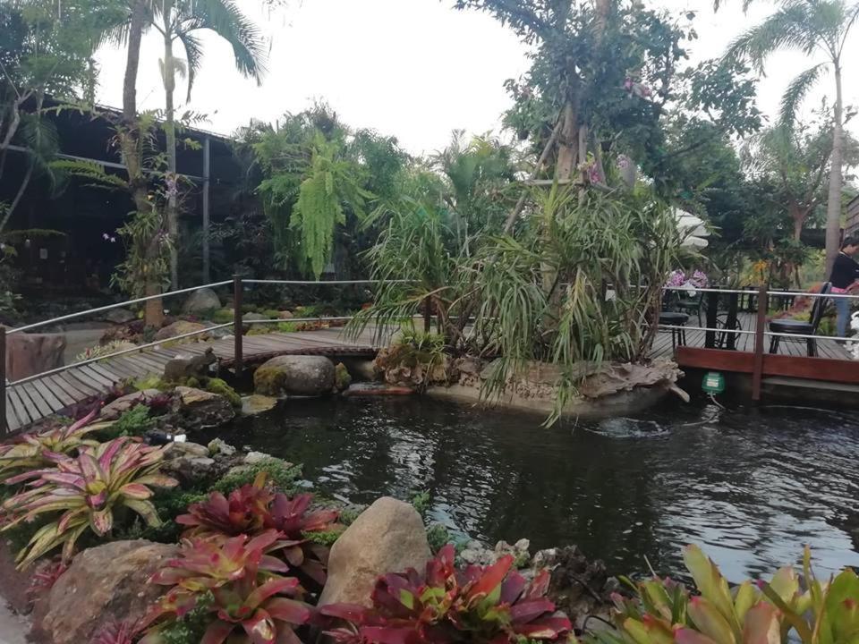 Suanhom Resort San Sai Ngoại thất bức ảnh